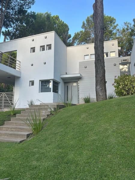 Casa en venta · Pinamar, Costa Atlántica, Provincia de Buenos Aires Casa en venta · Pinamar, Costa Atlántica, Provincia de Buenos Aires