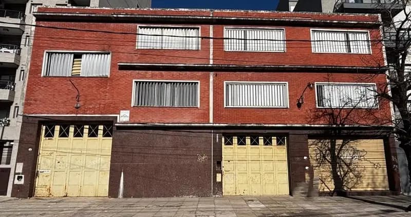 Depósito en venta · Lanús, GBA Sur, Provincia de Buenos Aires Depósito en venta · Lanús, GBA Sur, Provincia de Buenos Aires