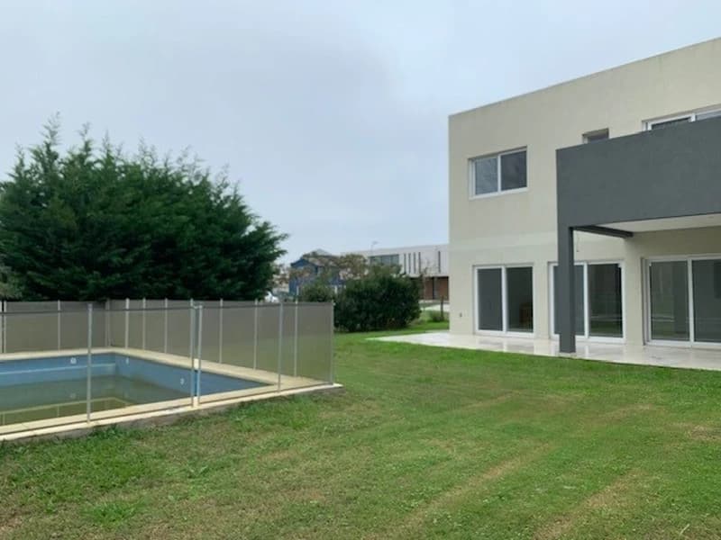 Casa en venta · Puertos del Lago - Acacias, Escobar, GBA Norte, Provincia de Buenos Aires Casa en venta · Puertos del Lago - Acacias, Escobar, GBA Norte, Provincia de Buenos Aires