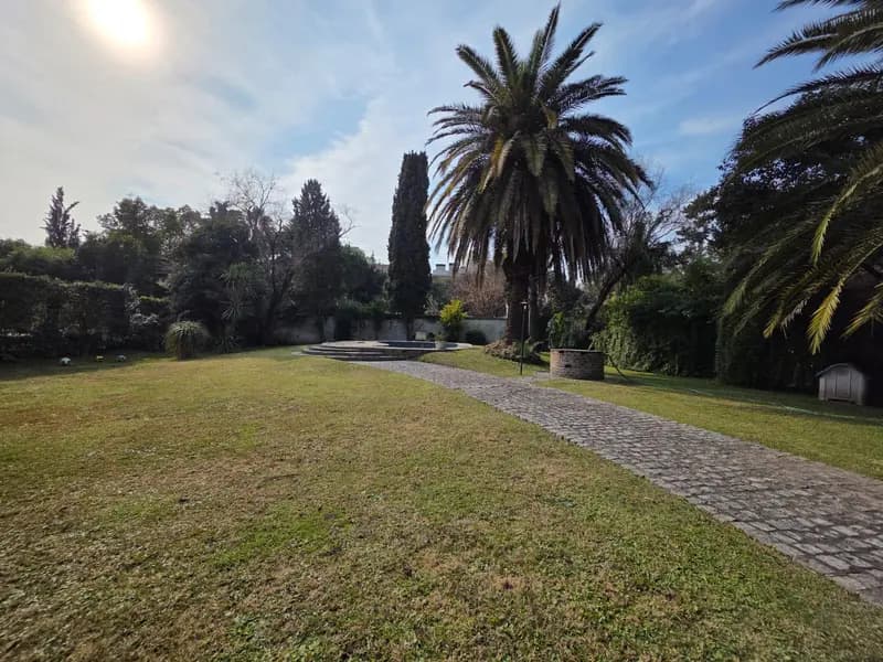 Casa en venta · Barrio Parque Leloir, Ituzaingó, GBA Oeste, Provincia de Buenos Aires Casa en venta · Barrio Parque Leloir, Ituzaingó, GBA Oeste, Provincia de Buenos Aires