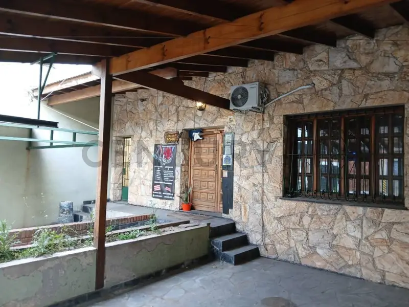 Casa en venta · Quilmes, Quilmes, GBA Sur, Provincia de Buenos Aires Casa en venta · Quilmes, Quilmes, GBA Sur, Provincia de Buenos Aires