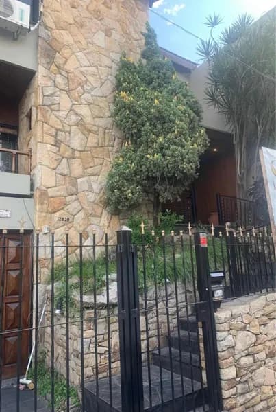 Casa en venta · Lomas del Mirador, La Matanza, GBA Oeste, Provincia de Buenos Aires Casa en venta · Lomas del Mirador, La Matanza, GBA Oeste, Provincia de Buenos Aires
