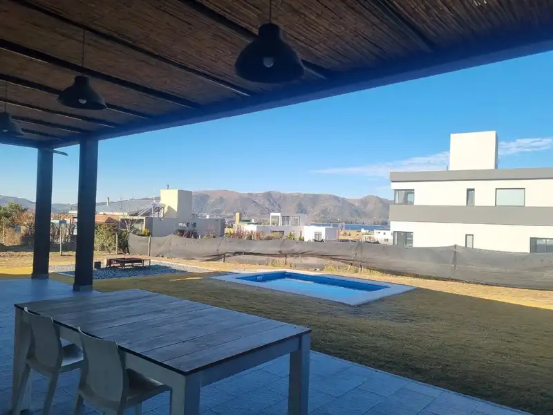 Casa en venta · Puerto del Aguila Country Nautico, Los Molinos, Calamuchita, Córdoba Casa en venta · Puerto del Aguila Country Nautico, Los Molinos, Calamuchita, Córdoba