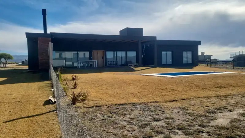Casa en venta · Puerto del Aguila Country Nautico, Los Molinos, Calamuchita, Córdoba Casa en venta · Puerto del Aguila Country Nautico, Los Molinos, Calamuchita, Córdoba