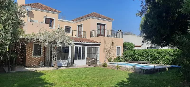 Casa en venta · Santa María de los Olivos, Malvinas Argentinas, GBA Norte, Provincia de Buenos Aires Casa en venta · Santa María de los Olivos, Malvinas Argentinas, GBA Norte, Provincia de Buenos Aires