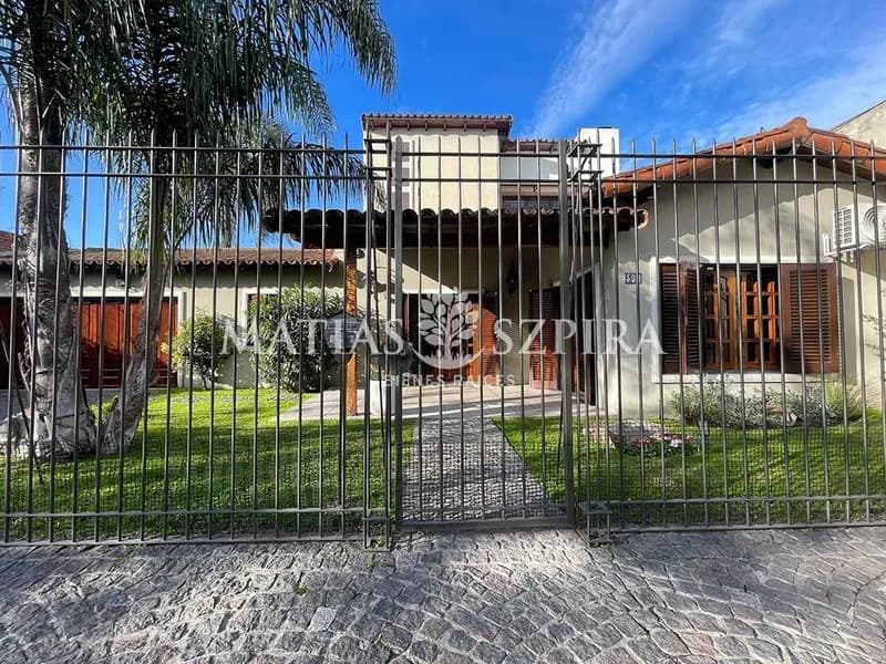 Casa en venta · Ituzaingó Norte, Ituzaingó, GBA Oeste, Provincia de Buenos Aires Casa en venta · Ituzaingó Norte, Ituzaingó, GBA Oeste, Provincia de Buenos Aires