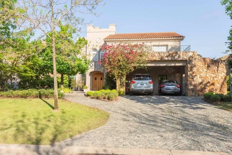 Casa en venta · Los Castores, Nordelta, Tigre, GBA Norte, Provincia de Buenos Aires Casa en venta · Los Castores, Nordelta, Tigre, GBA Norte, Provincia de Buenos Aires