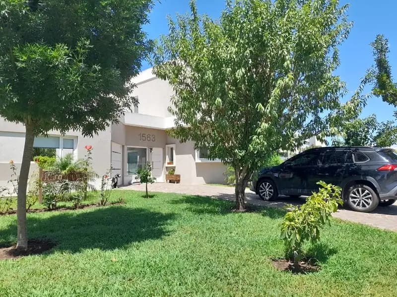 Casa en venta · Haras Santa María, Escobar, GBA Norte, Provincia de Buenos Aires Casa en venta · Haras Santa María, Escobar, GBA Norte, Provincia de Buenos Aires