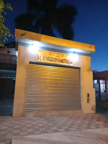 Casa en venta · Caseros, Tres de Febrero, GBA Oeste, Provincia de Buenos Aires Casa en venta · Caseros, Tres de Febrero, GBA Oeste, Provincia de Buenos Aires
