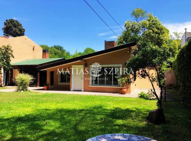 Casa en venta · Barrio Parque Leloir, Ituzaingó, GBA Oeste, Provincia de Buenos Aires Casa en venta · Barrio Parque Leloir, Ituzaingó, GBA Oeste, Provincia de Buenos Aires