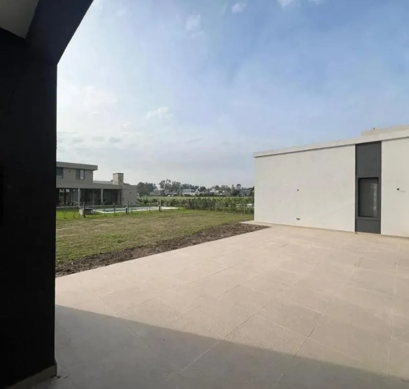 Casa en venta · Prados del Oeste, Moreno, GBA Oeste, Provincia de Buenos Aires Casa en venta · Prados del Oeste, Moreno, GBA Oeste, Provincia de Buenos Aires