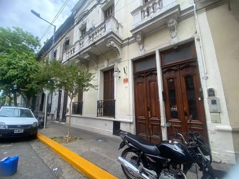Casa en venta · Constitución, CABA Casa en venta · Constitución, CABA
