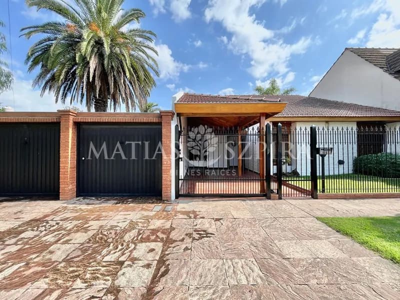 Casa en venta · Castelar Norte, Castelar, Morón, GBA Oeste, Provincia de Buenos Aires Casa en venta · Castelar Norte, Castelar, Morón, GBA Oeste, Provincia de Buenos Aires