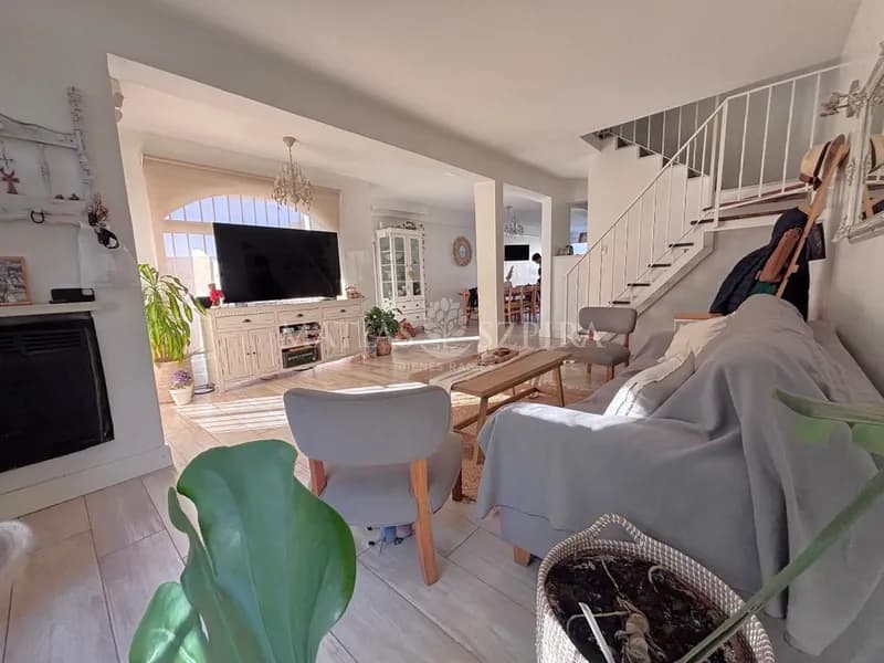 Casa en venta · Hurlingham, Hurlingham, GBA Oeste, Provincia de Buenos Aires Casa en venta · Hurlingham, Hurlingham, GBA Oeste, Provincia de Buenos Aires