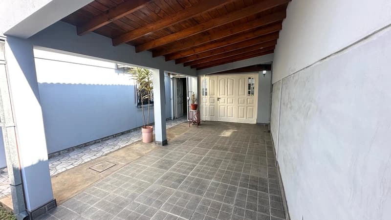 Casa en venta · Ituzaingó Norte, Ituzaingó, GBA Oeste, Provincia de Buenos Aires Casa en venta · Ituzaingó Norte, Ituzaingó, GBA Oeste, Provincia de Buenos Aires