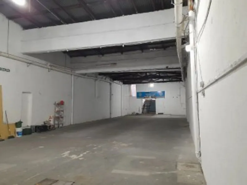 Depósito en venta · Villa Sarmiento, Morón, GBA Oeste, Provincia de Buenos Aires Depósito en venta · Villa Sarmiento, Morón, GBA Oeste, Provincia de Buenos Aires