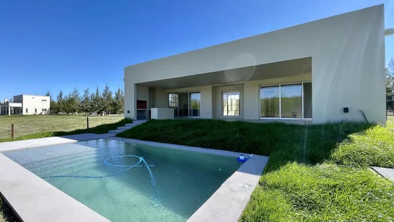 Casa en venta · El Naudir, Escobar, GBA Norte, Provincia de Buenos Aires Casa en venta · El Naudir, Escobar, GBA Norte, Provincia de Buenos Aires