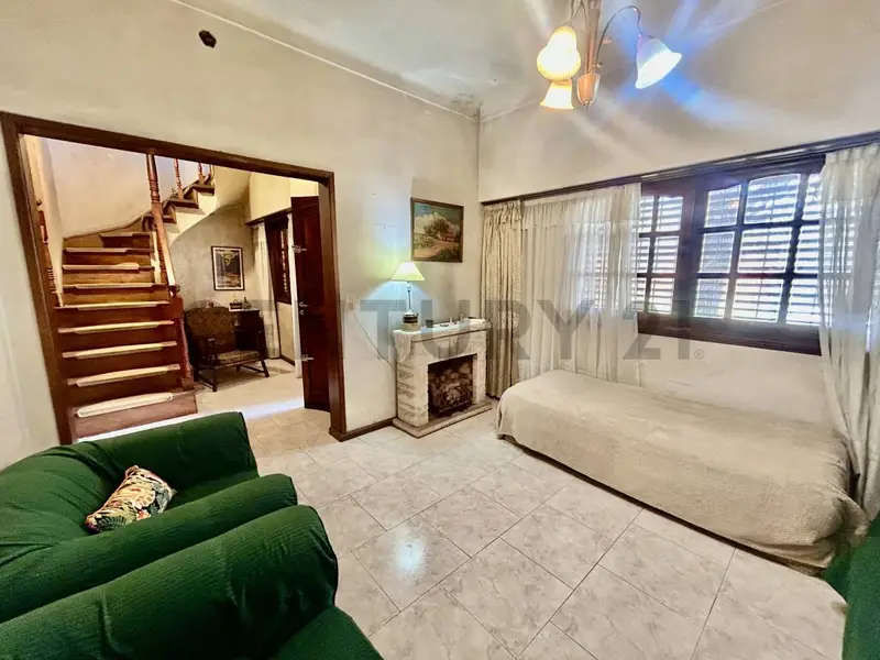 Casa en venta · Banfield, Lomas de Zamora, GBA Sur, Provincia de Buenos Aires Casa en venta · Banfield, Lomas de Zamora, GBA Sur, Provincia de Buenos Aires