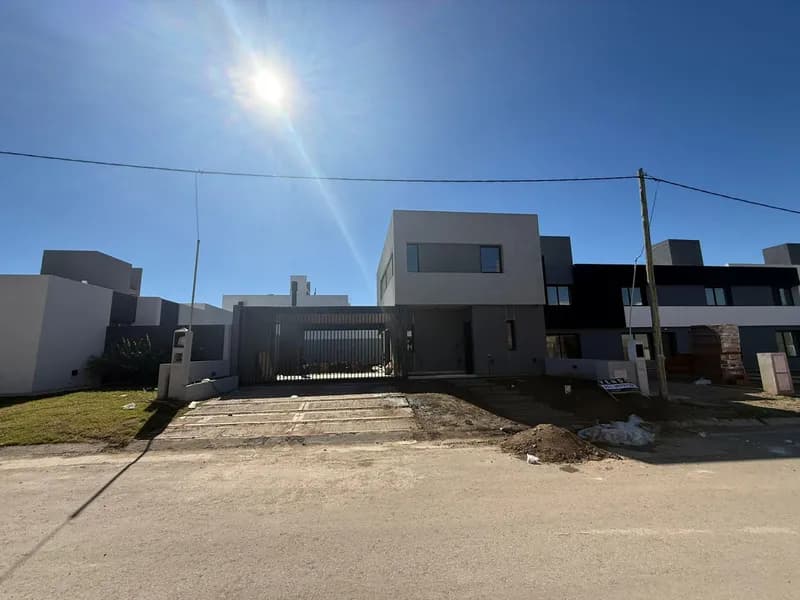 Casa en venta · Docta, Córdoba Capital, Córdoba Casa en venta · Docta, Córdoba Capital, Córdoba