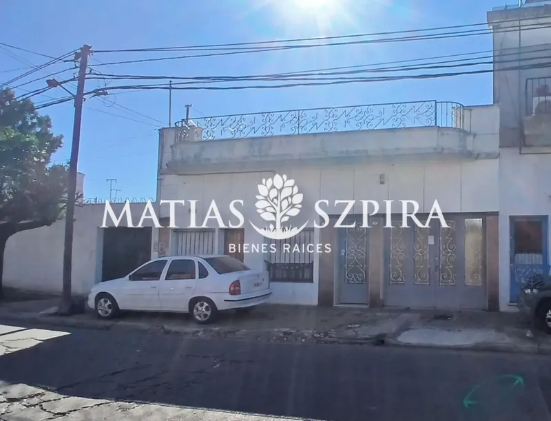Casa en venta · Lomas del Mirador, La Matanza, GBA Oeste, Provincia de Buenos Aires Casa en venta · Lomas del Mirador, La Matanza, GBA Oeste, Provincia de Buenos Aires