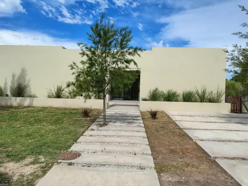Casa en venta · El Naudir, Escobar, GBA Norte, Provincia de Buenos Aires Casa en venta · El Naudir, Escobar, GBA Norte, Provincia de Buenos Aires