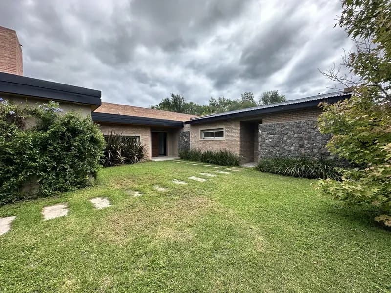 Casa en venta · Villa Allende, Colon, Córdoba Casa en venta · Villa Allende, Colon, Córdoba