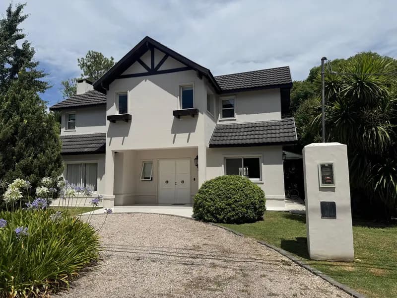 Casa en venta · Pilar, GBA Norte, Provincia de Buenos Aires Casa en venta · Pilar, GBA Norte, Provincia de Buenos Aires