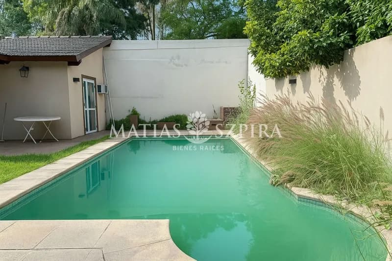 Casa en venta · Castelar Norte, Castelar, Morón, GBA Oeste, Provincia de Buenos Aires Casa en venta · Castelar Norte, Castelar, Morón, GBA Oeste, Provincia de Buenos Aires