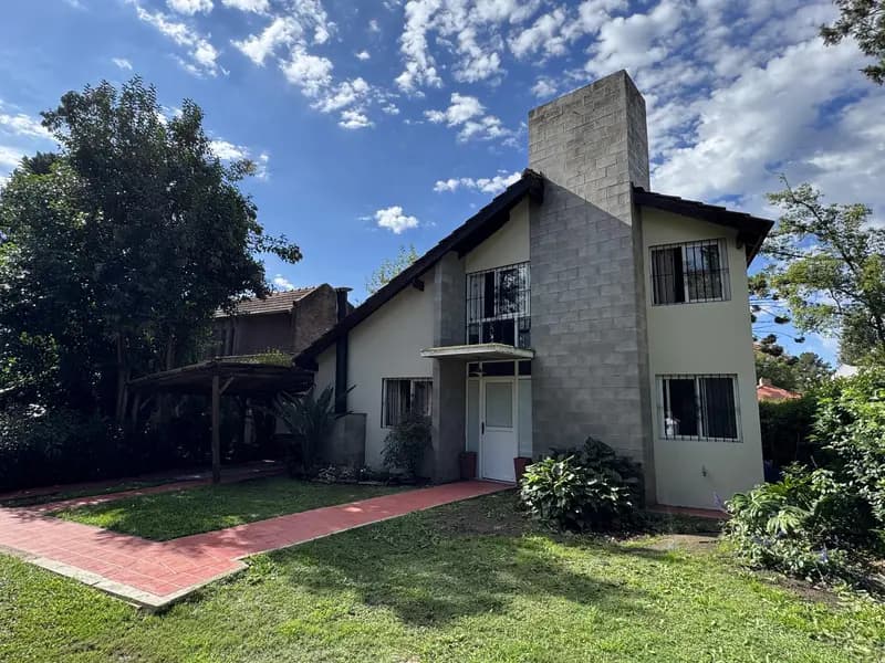 Casa en venta · El Jaguel Country Club, Pilar, GBA Norte, Provincia de Buenos Aires Casa en venta · El Jaguel Country Club, Pilar, GBA Norte, Provincia de Buenos Aires