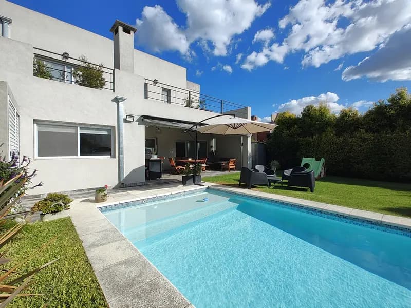Casa en venta · Los Olivares, Malvinas Argentinas, GBA Norte, Provincia de Buenos Aires Casa en venta · Los Olivares, Malvinas Argentinas, GBA Norte, Provincia de Buenos Aires