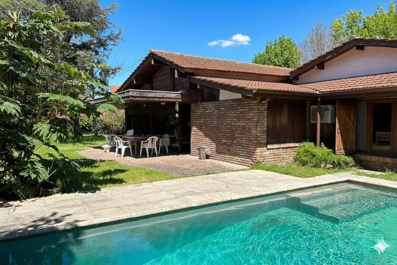 Casa en venta · San Isidro, GBA Norte, Provincia de Buenos Aires Casa en venta · San Isidro, GBA Norte, Provincia de Buenos Aires
