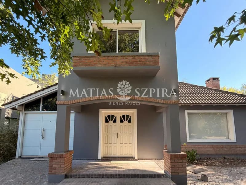 Casa en venta · Haras Maria Elena, Moreno, GBA Oeste, Provincia de Buenos Aires Casa en venta · Haras Maria Elena, Moreno, GBA Oeste, Provincia de Buenos Aires