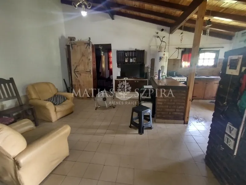 Casa en venta · Villa Gobernador Udaondo, Ituzaingó, GBA Oeste, Provincia de Buenos Aires Casa en venta · Villa Gobernador Udaondo, Ituzaingó, GBA Oeste, Provincia de Buenos Aires