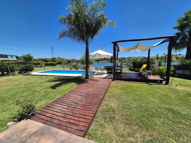 Casa en venta · San Benito, Tigre, GBA Norte, Provincia de Buenos Aires Casa en venta · San Benito, Tigre, GBA Norte, Provincia de Buenos Aires