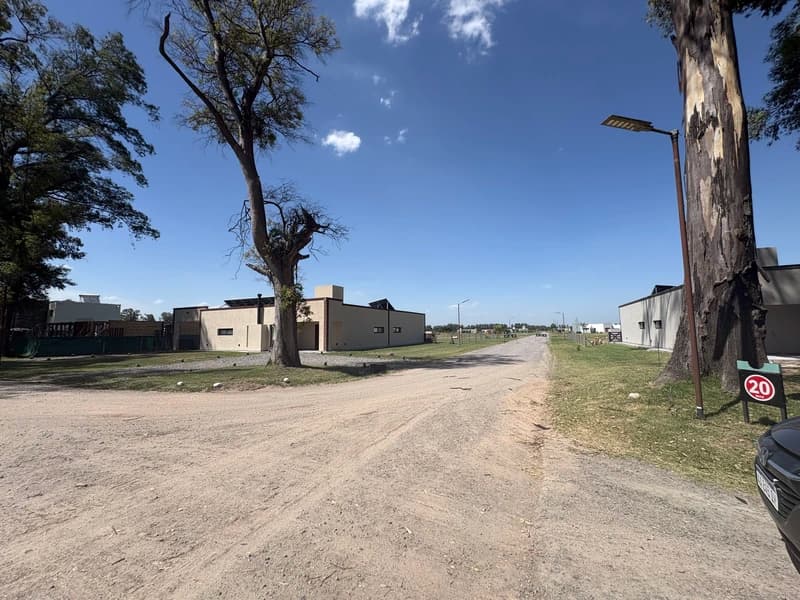 Terreno en venta · General Rodriguez, GBA Oeste, Provincia de Buenos Aires Terreno en venta · General Rodriguez, GBA Oeste, Provincia de Buenos Aires