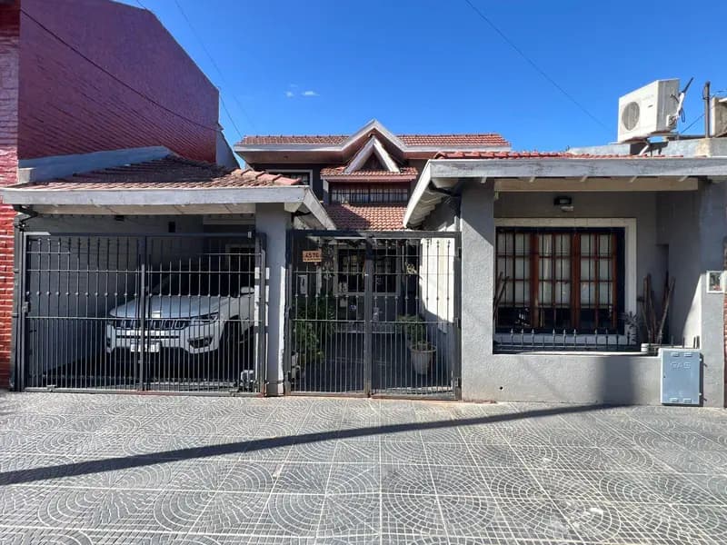 Casa en venta · Ciudad Evita, La Matanza, GBA Oeste, Provincia de Buenos Aires Casa en venta · Ciudad Evita, La Matanza, GBA Oeste, Provincia de Buenos Aires