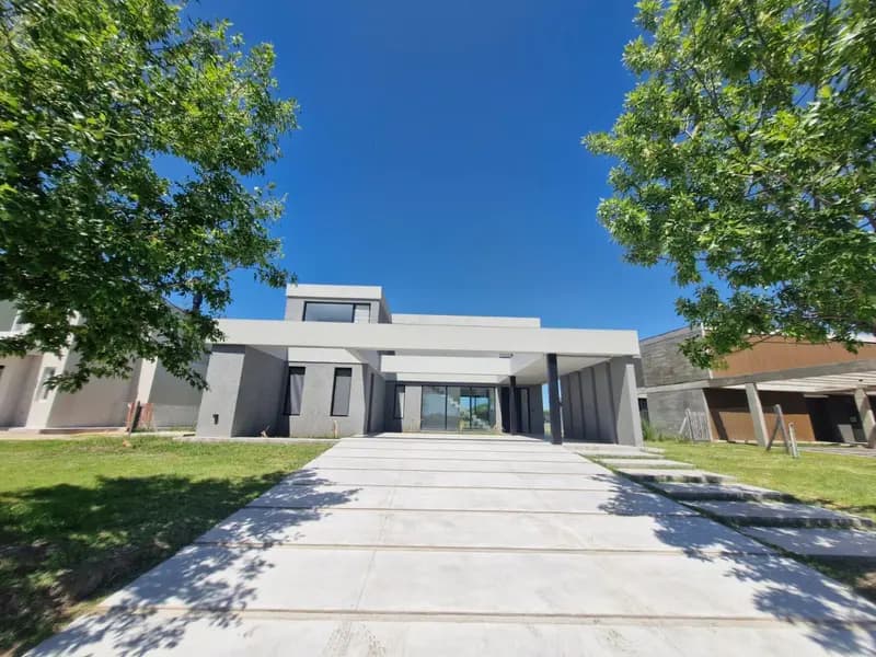 Casa en venta · El Cantón, Escobar, GBA Norte, Provincia de Buenos Aires Casa en venta · El Cantón, Escobar, GBA Norte, Provincia de Buenos Aires