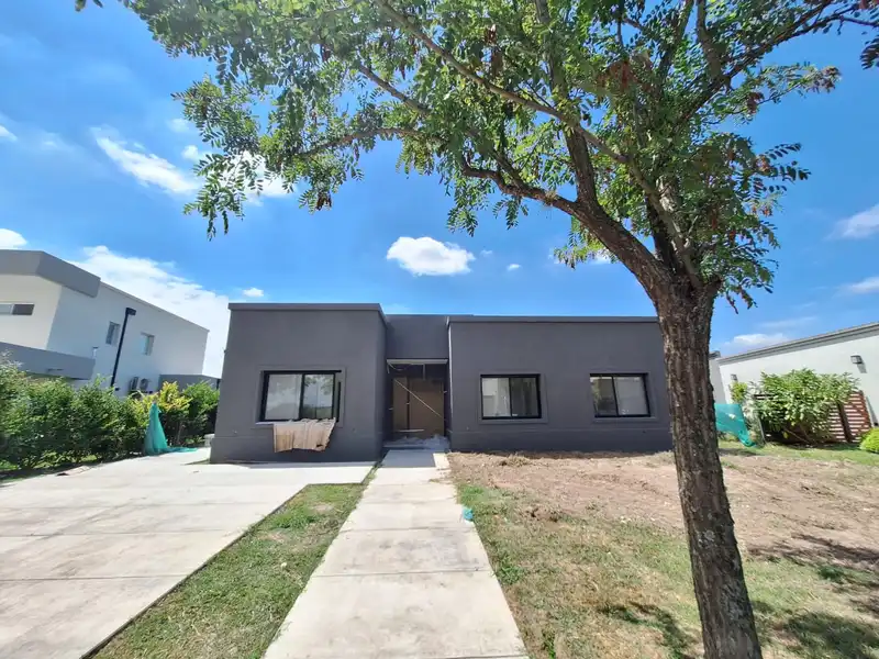 Casa en venta · El Canton - Islas, Escobar, GBA Norte, Provincia de Buenos Aires Casa en venta · El Canton - Islas, Escobar, GBA Norte, Provincia de Buenos Aires