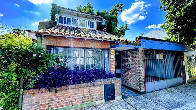 Casa en venta · Castelar, Morón, GBA Oeste, Provincia de Buenos Aires Casa en venta · Castelar, Morón, GBA Oeste, Provincia de Buenos Aires