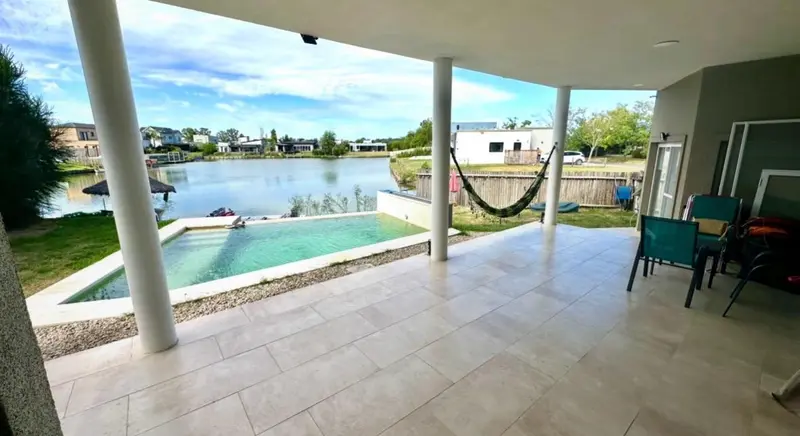 Casa en venta · Santa Isabel, Escobar, GBA Norte, Provincia de Buenos Aires Casa en venta · Santa Isabel, Escobar, GBA Norte, Provincia de Buenos Aires