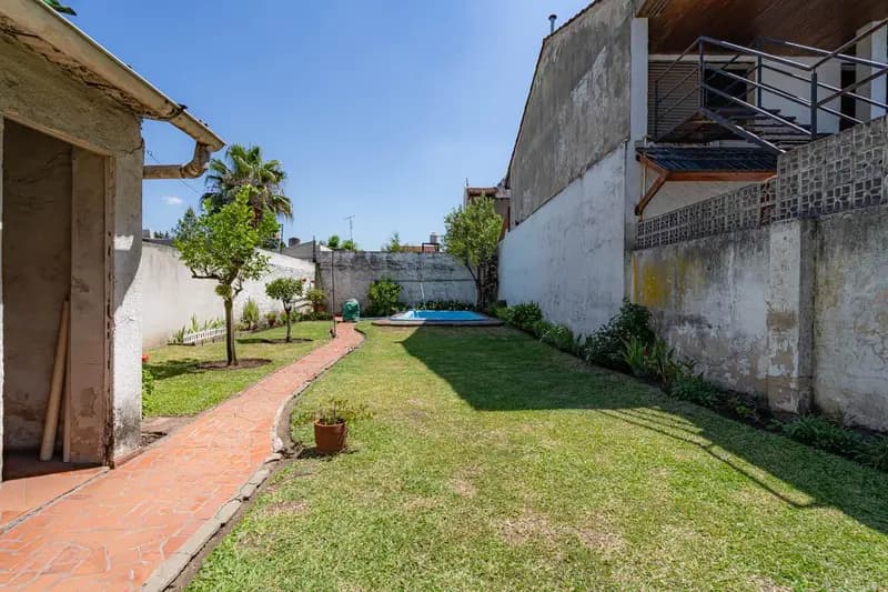 Casa en venta · Villa Sarmiento, Morón, GBA Oeste, Provincia de Buenos Aires Casa en venta · Villa Sarmiento, Morón, GBA Oeste, Provincia de Buenos Aires