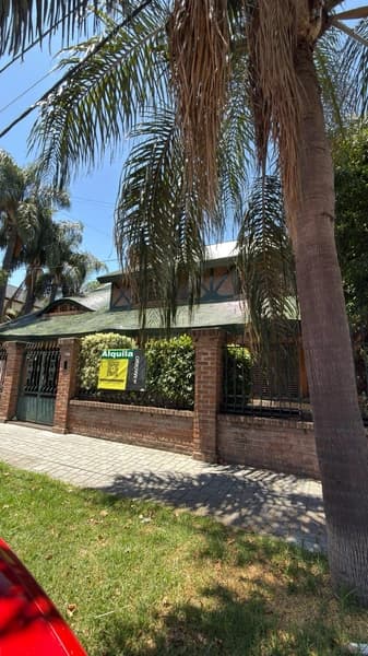 Casa en venta · Ramos Mejia, La Matanza, GBA Oeste, Provincia de Buenos Aires Casa en venta · Ramos Mejia, La Matanza, GBA Oeste, Provincia de Buenos Aires