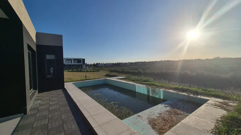 Casa en venta · El Naudir, Escobar, GBA Norte, Provincia de Buenos Aires Casa en venta · El Naudir, Escobar, GBA Norte, Provincia de Buenos Aires
