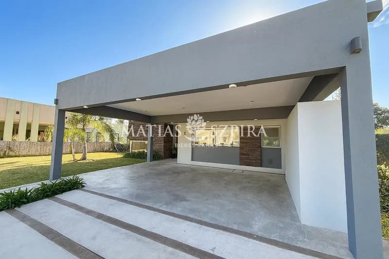 Casa en venta · Fincas de Alvarez, Moreno, GBA Oeste, Provincia de Buenos Aires Casa en venta · Fincas de Alvarez, Moreno, GBA Oeste, Provincia de Buenos Aires