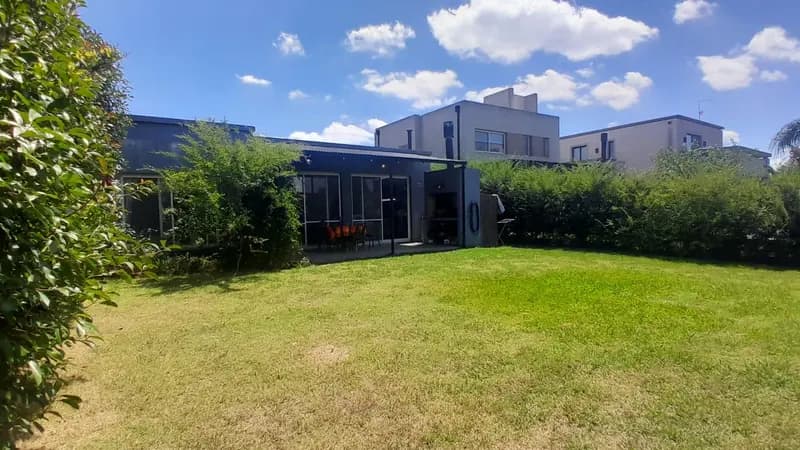 Casa en venta · San Eduardo, Pilar Del Este, Pilar, GBA Norte, Provincia de Buenos Aires Casa en venta · San Eduardo, Pilar Del Este, Pilar, GBA Norte, Provincia de Buenos Aires