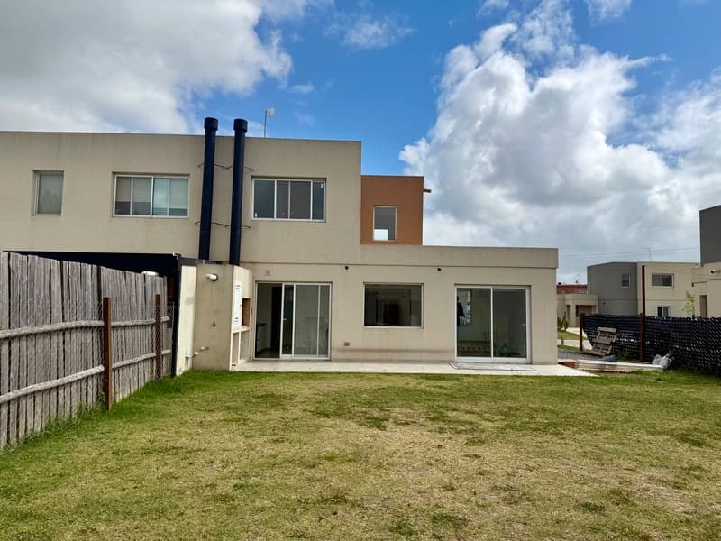 Casa en venta · Villa Nueva, Tigre, GBA Norte, Provincia de Buenos Aires Casa en venta · Villa Nueva, Tigre, GBA Norte, Provincia de Buenos Aires