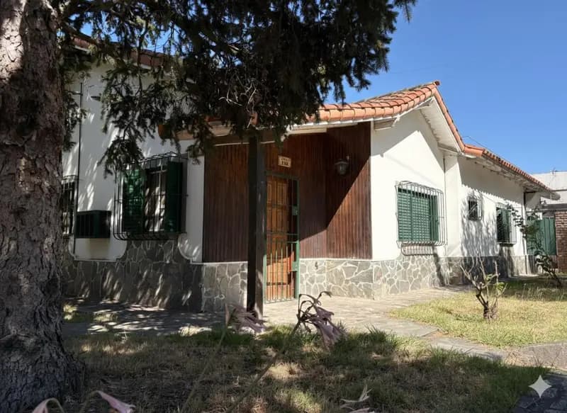 Casa en venta · Bella Vista, San Miguel, GBA Norte, Provincia de Buenos Aires Casa en venta · Bella Vista, San Miguel, GBA Norte, Provincia de Buenos Aires