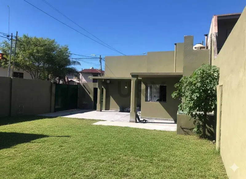 Casa en venta · Lomas de Zamora, Lomas de Zamora, GBA Sur, Provincia de Buenos Aires Casa en venta · Lomas de Zamora, Lomas de Zamora, GBA Sur, Provincia de Buenos Aires
