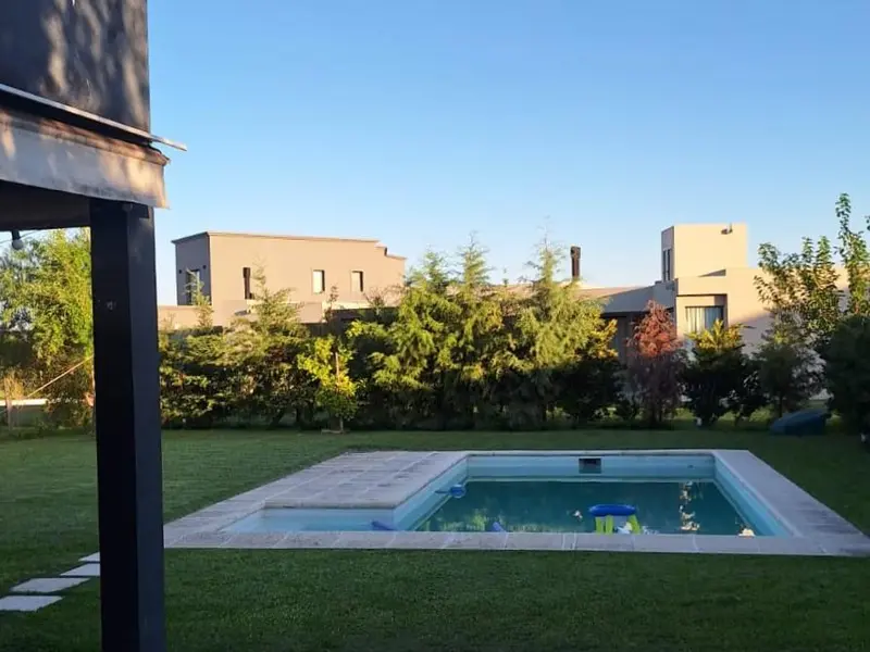 Casa en alquiler · El Cantón, Escobar, GBA Norte, Provincia de Buenos Aires Casa en alquiler · El Cantón, Escobar, GBA Norte, Provincia de Buenos Aires