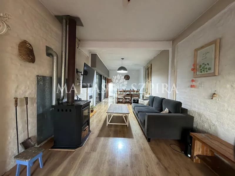 Casa en venta · Haras Myriam, Barrio Parque Leloir, Ituzaingó, GBA Oeste, Provincia de Buenos Aires Casa en venta · Haras Myriam, Barrio Parque Leloir, Ituzaingó, GBA Oeste, Provincia de Buenos Aires